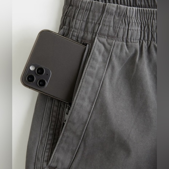 Abercrombie & Fitch x Random Golf Club Mens Court Short Size XL Pull Dark Grey - Picture 10 of 11